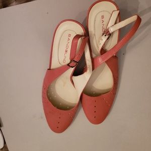Bandolino Sling backs closed toe heels Peachy Pink